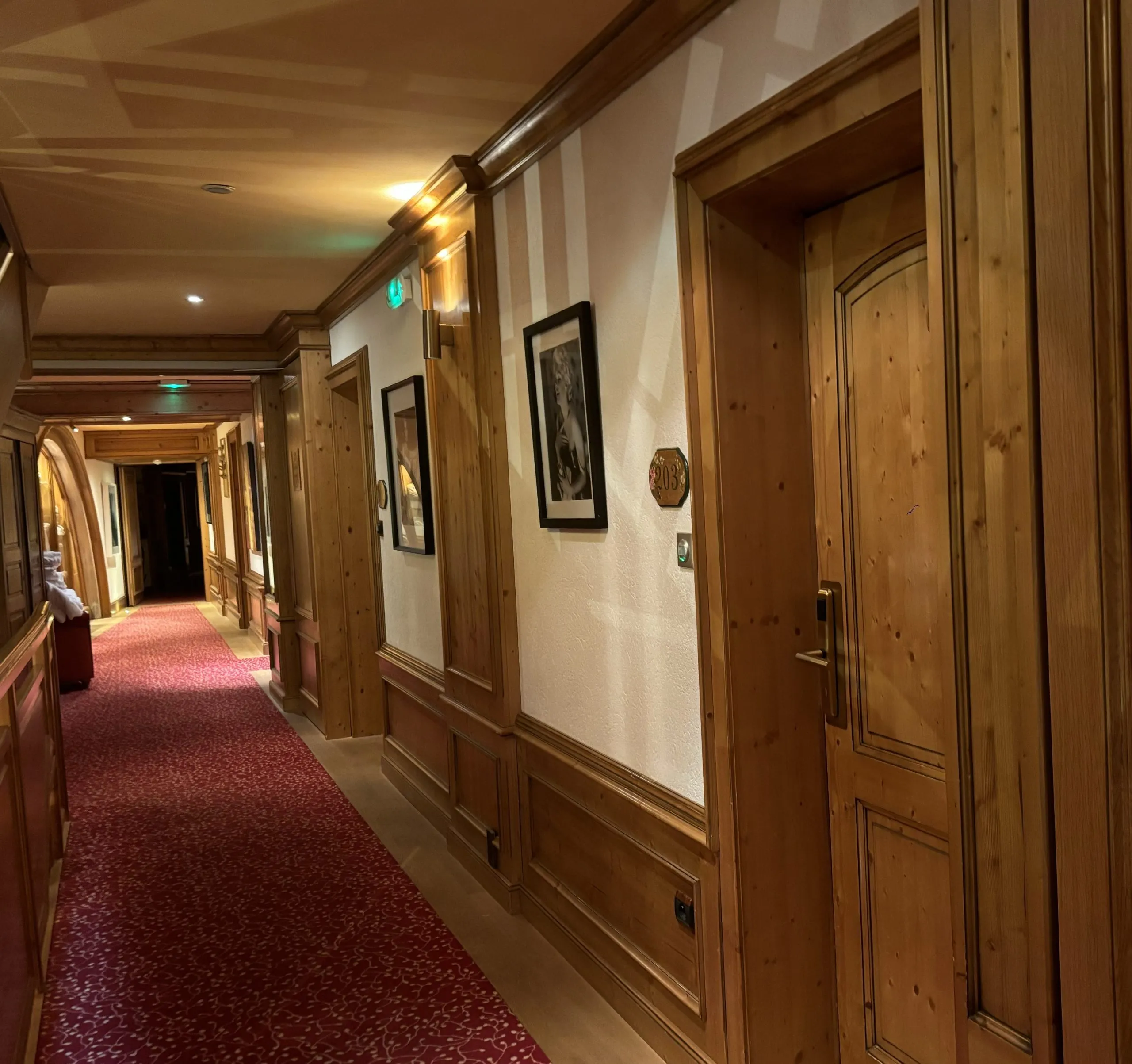 Couloirs de l'Hôtel Julien — Fouday